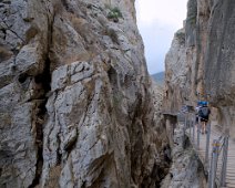    Passage étroit